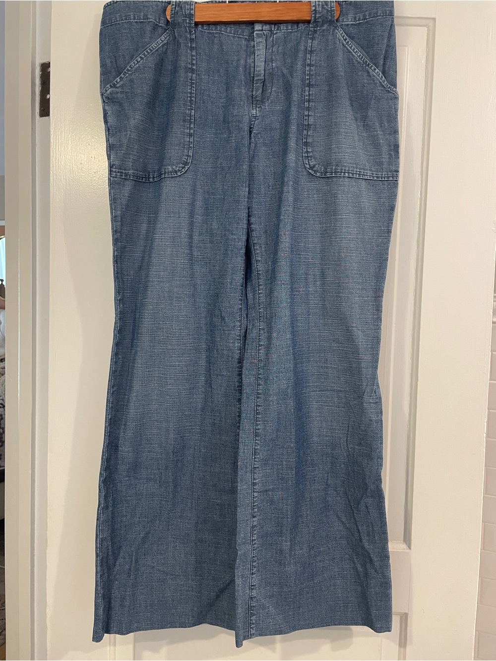 Vintage Banana Republic Light Blue Wide-Leg Denim Trousers